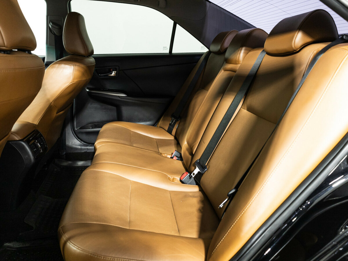 Б/У Тойота Камри 2016 года. Фото: #7