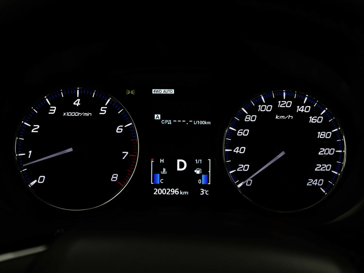 Б/У Митсубиши Оутлэндер 2016 года. Фото: #22