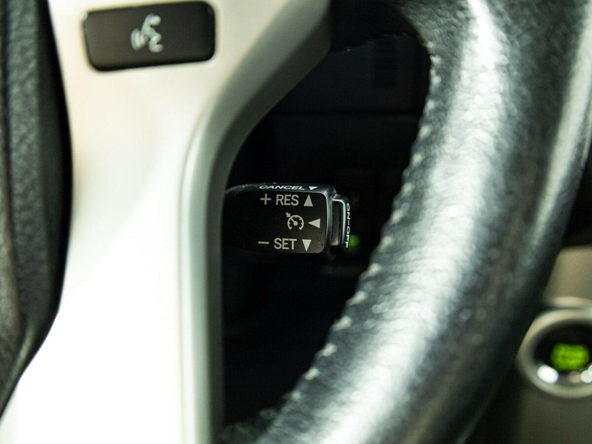 Б/У Тойота Лэнд Крузер Прадо 2013 года. Фото: #20