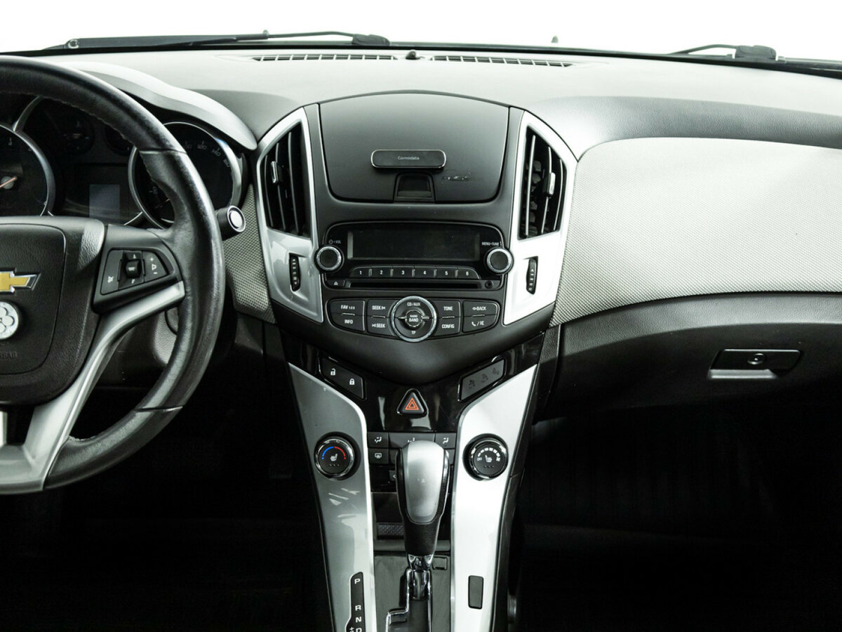 Б/У Шевроле Круз 2013 года. Фото: #13