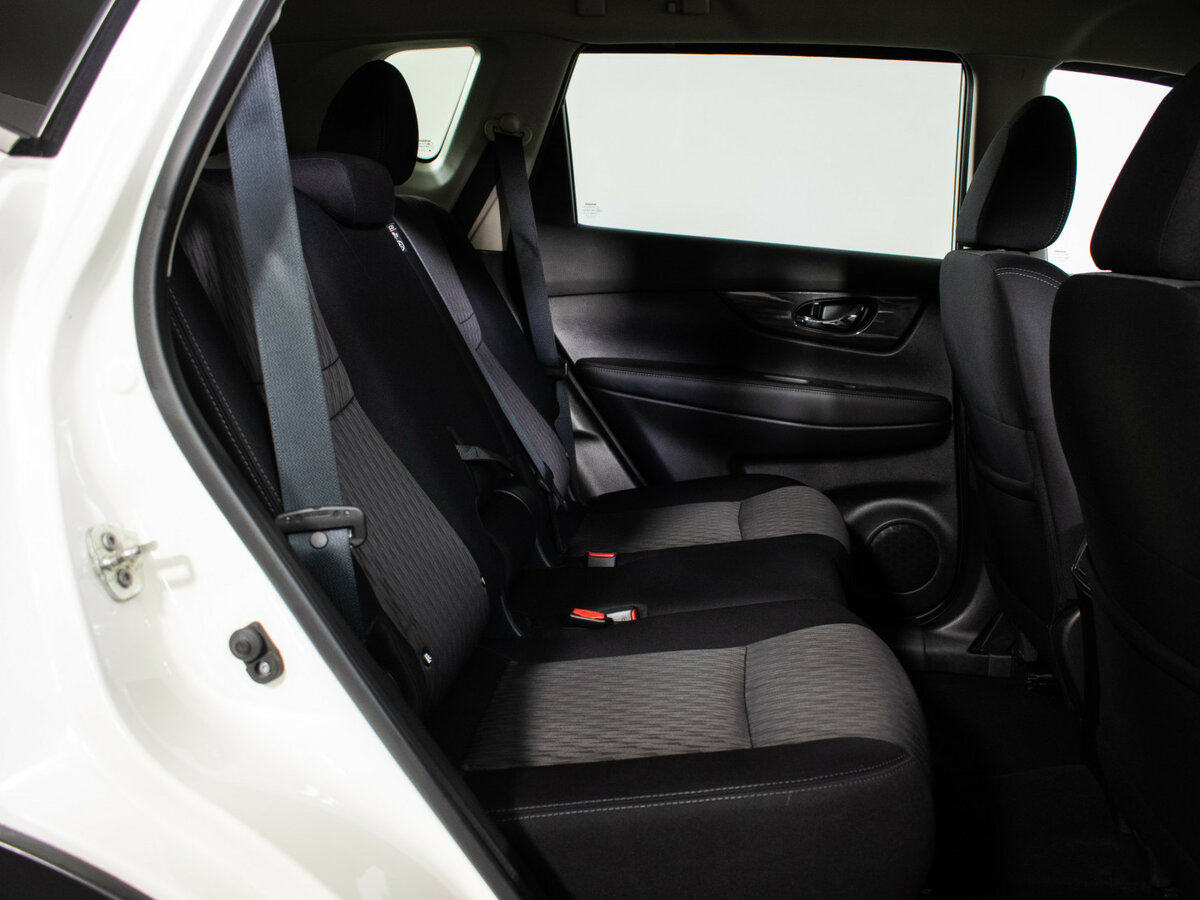 Б/У Ниссан Икс-Трейл 2019 года. Фото: #8