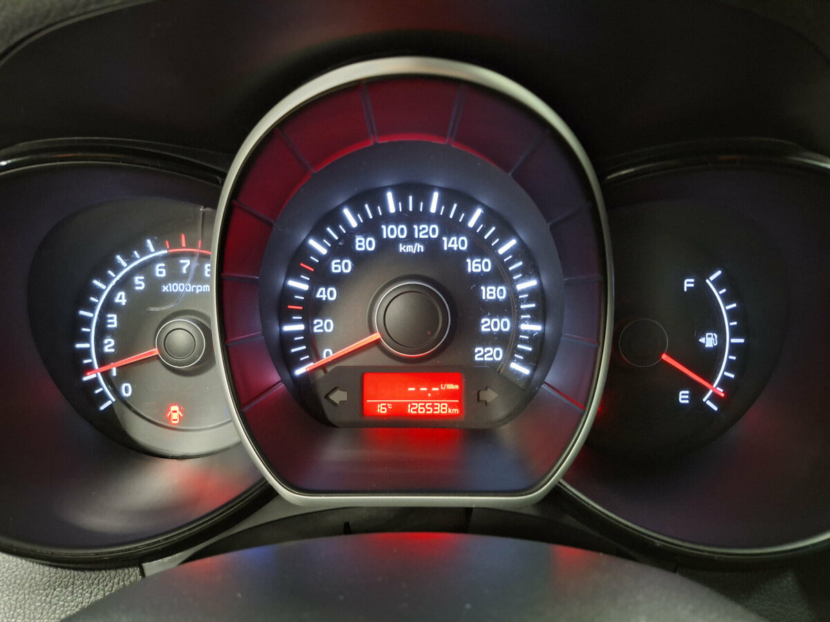 Б/У Киа Рио 2017 года. Фото: #12